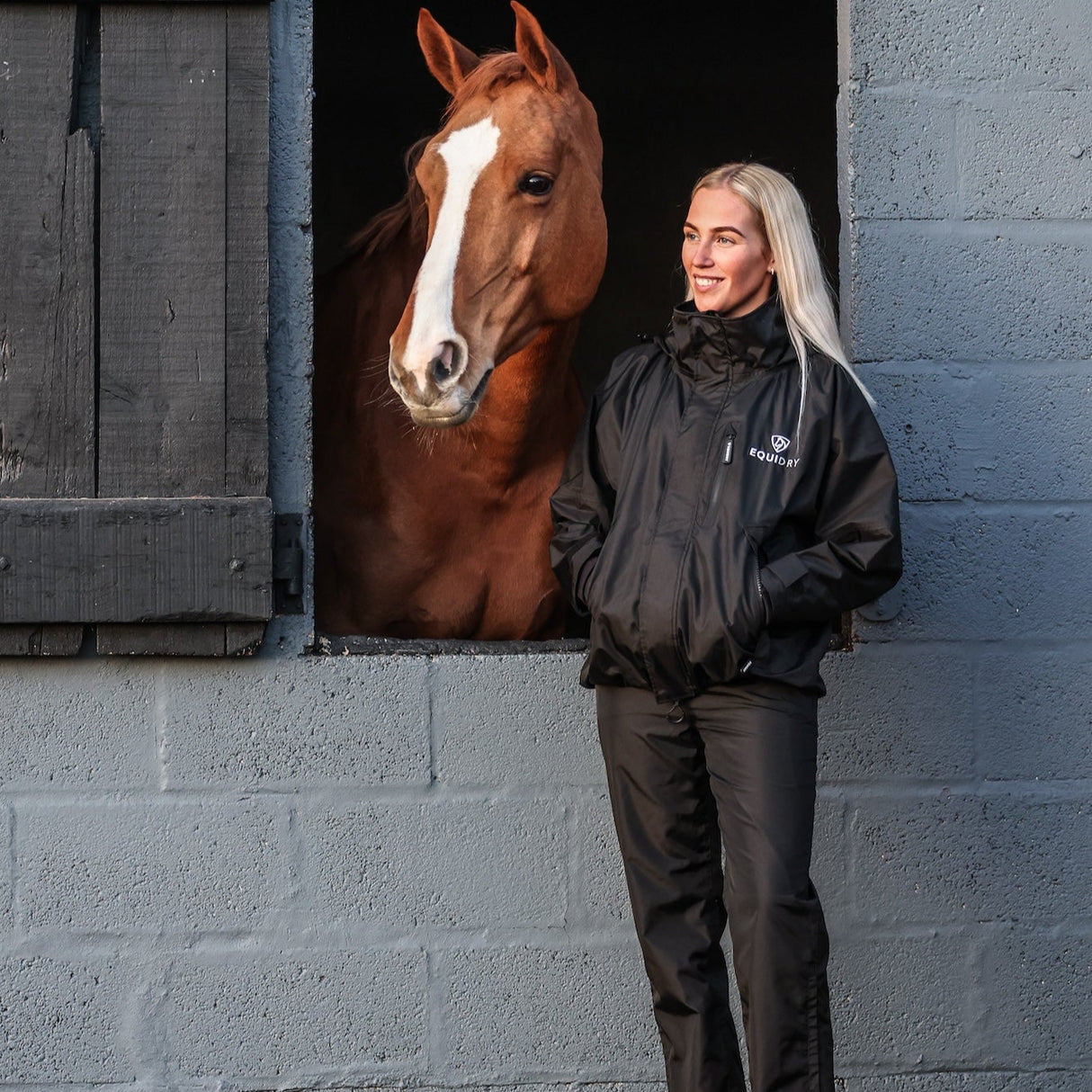 EQUIDRY Women's Shortie Mesh Lining Mac #colour_black