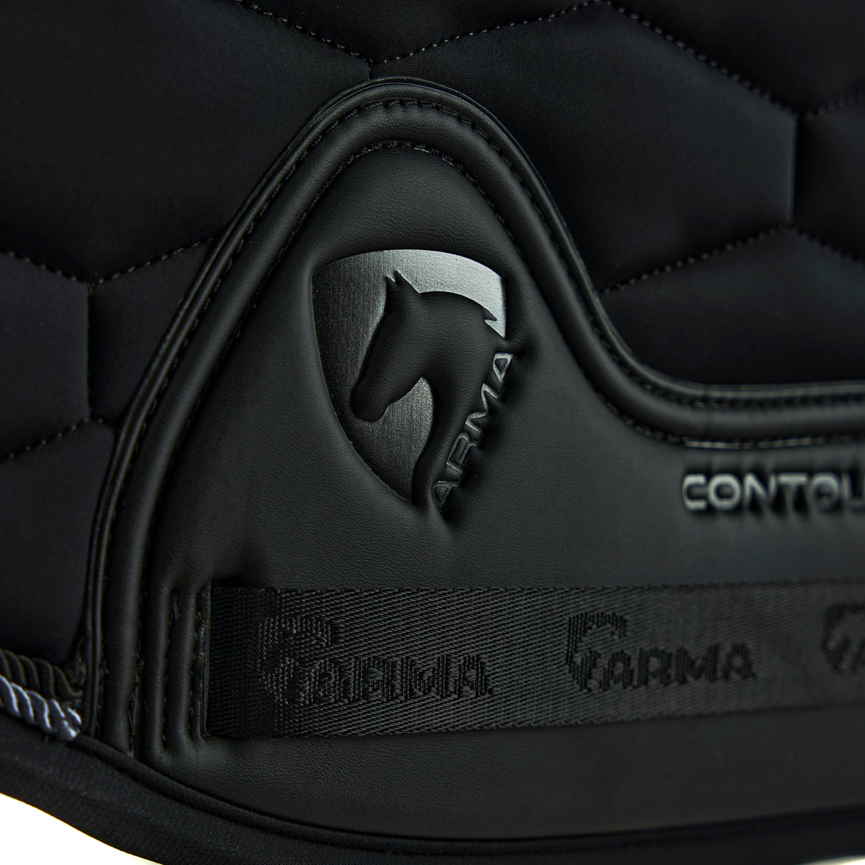 Shires Arma Eltar Dressage Saddlecloth #colour_black