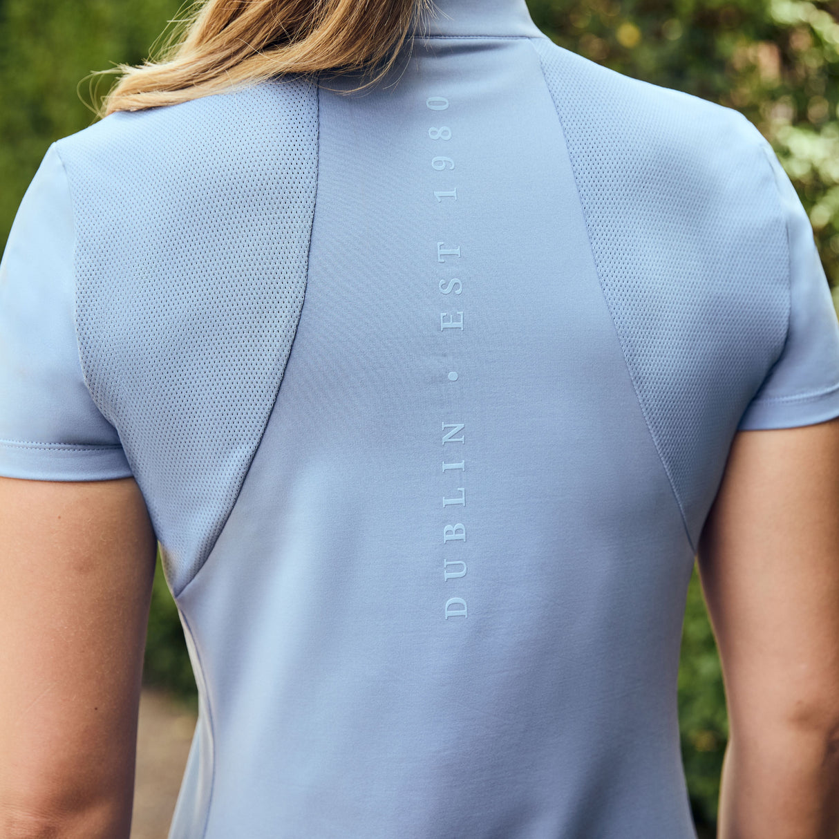 Dublin Ladies 1/4 Zip Breathable Short Sleeve Top #colour_blue-fog