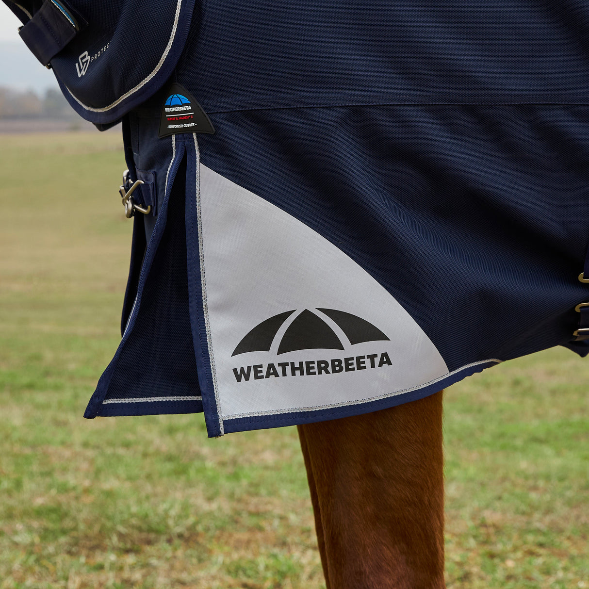 Weatherbeeta Comfitec Ultra 100G Detach-A-Neck Turnout #colour_navy