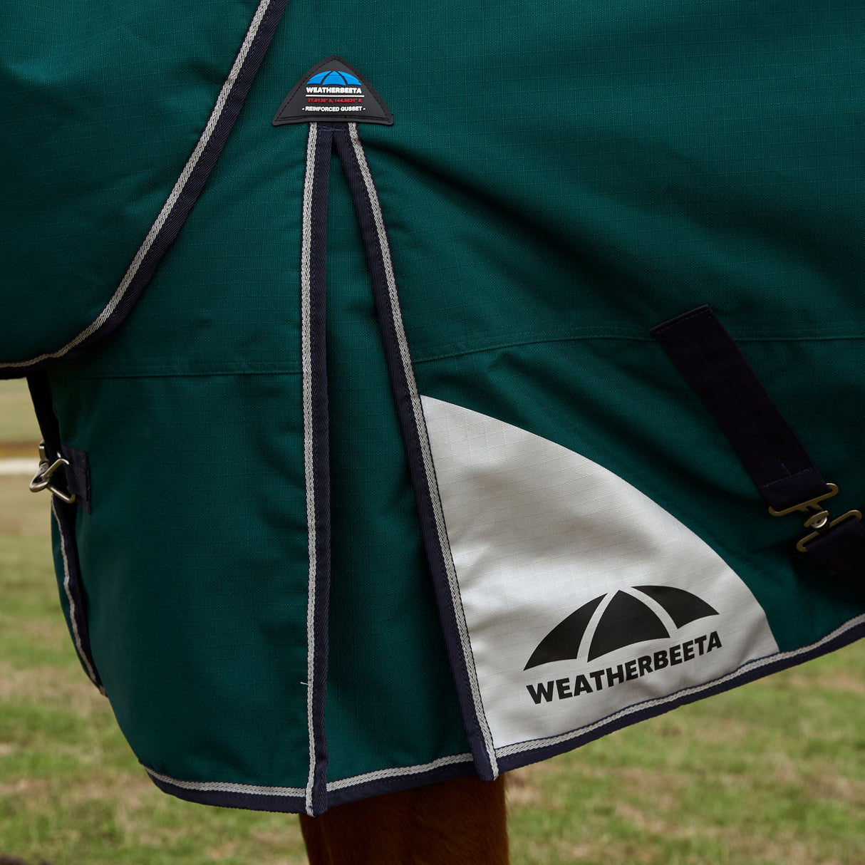 Weatherbeeta Comfitec Plus Dynamic 100G Detach-A-Neck Turnout #colour_forest-green-navy