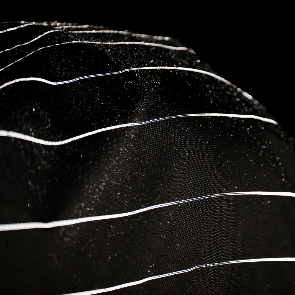 Horseware Ireland Amigo 1200D FieldSafe Reflectech Plus 100g Turnout Rug #colour_black-reflective-black