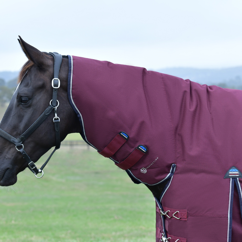 Weatherbeeta Comfitec Essential 50G Combo Turnout #colour_burgundy-navy