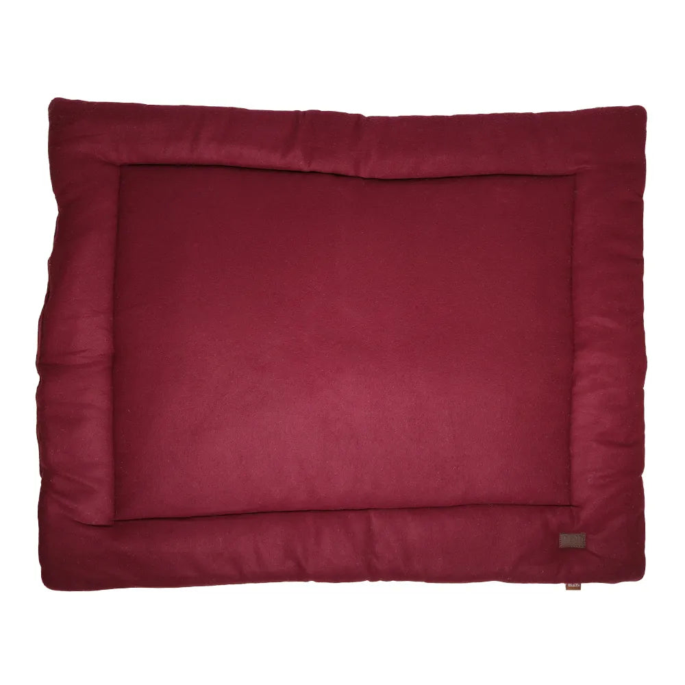 Benji & Flo Luxury Fleece Dog Bed #colour_merlot