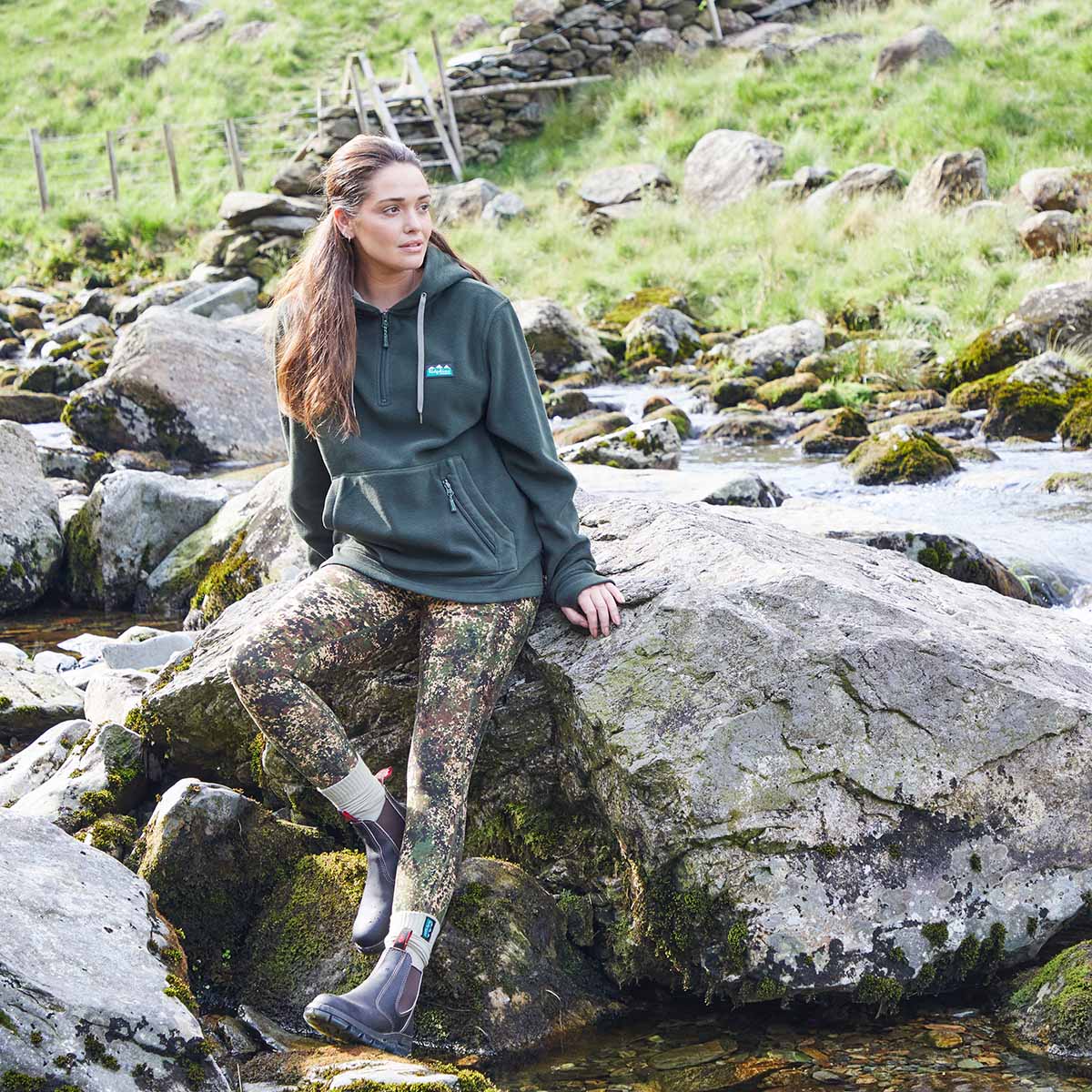Ridgeline Womens Ballistic Long Sleeved Fleece Hoodie #colour_deep-forest