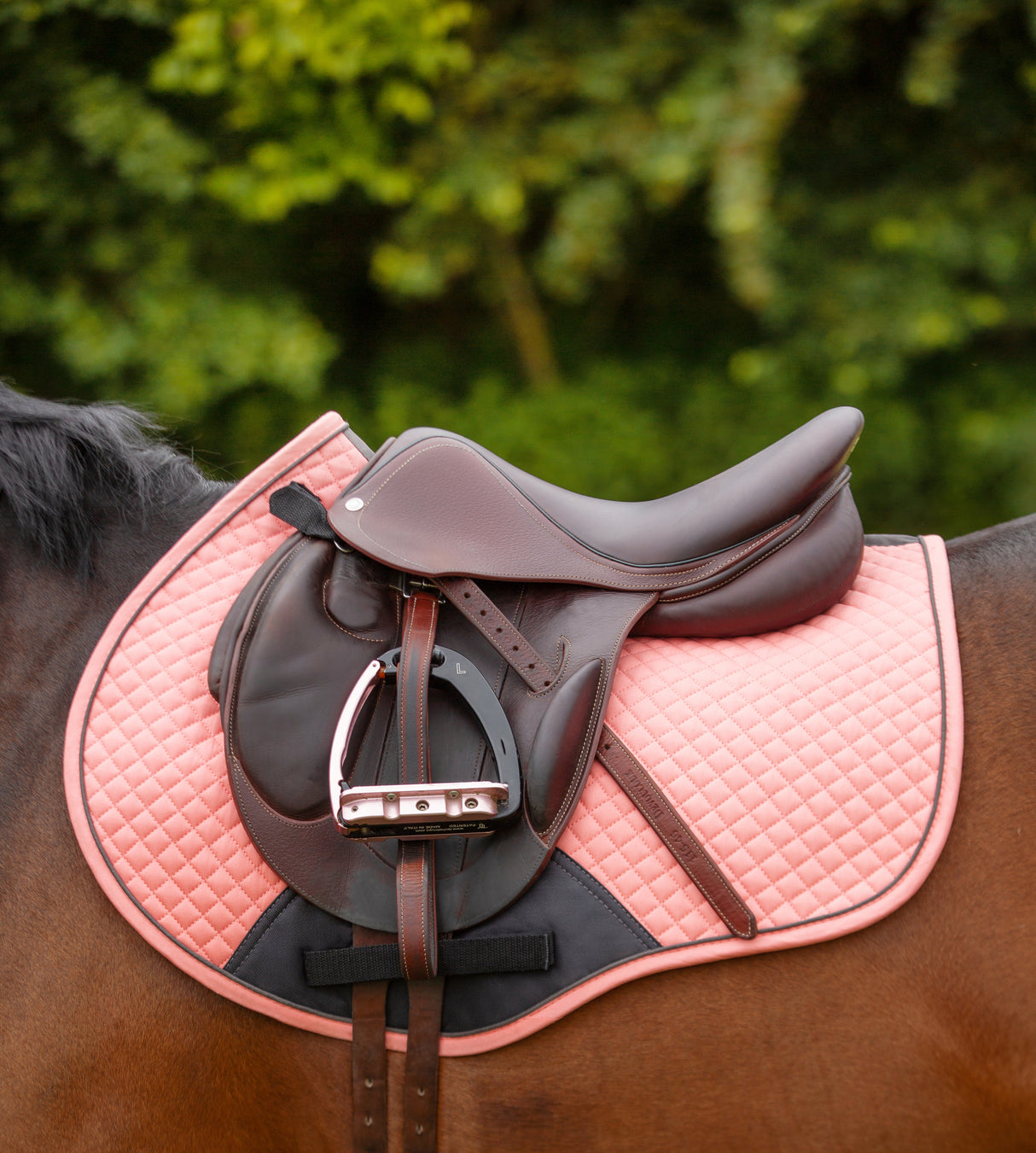 HyWITHER Sport Active Close Contact Saddle Pad #colour_coral-rose