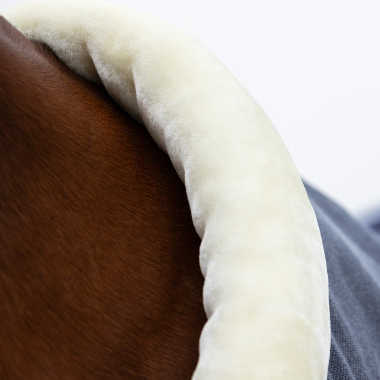 StormX Empra Cushioned Fleece Rug #colour_opal-grey