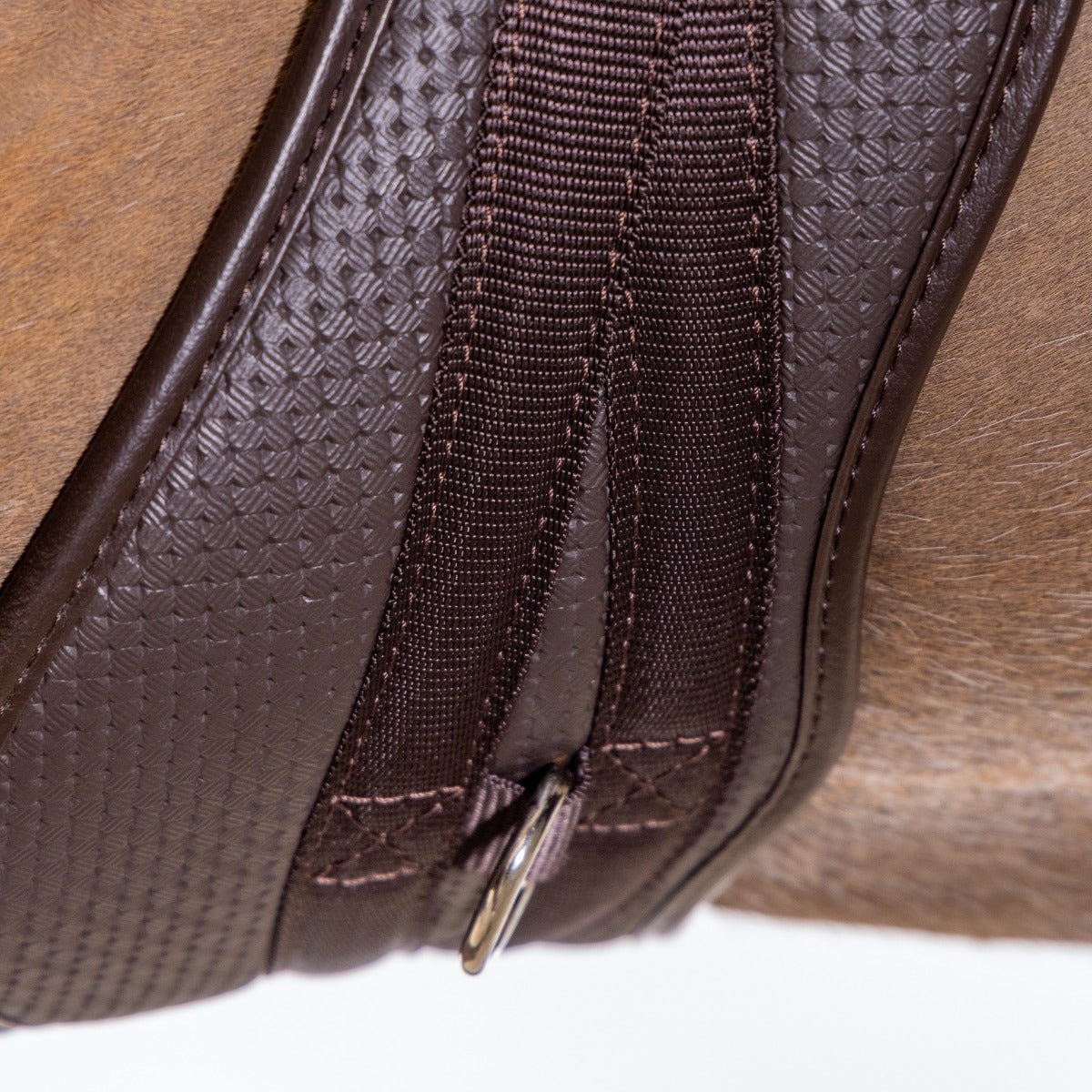 Shires ARMA Anti-Chafe Anatomical Elasticated Girth #colour_brown
