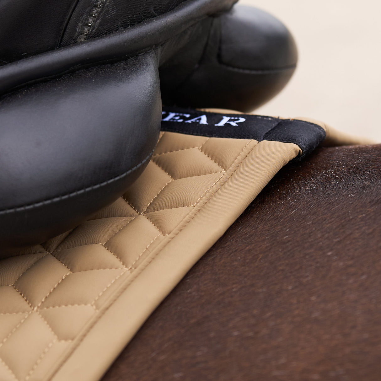 HV Polo Essential GP Saddle Pad #colour_straw