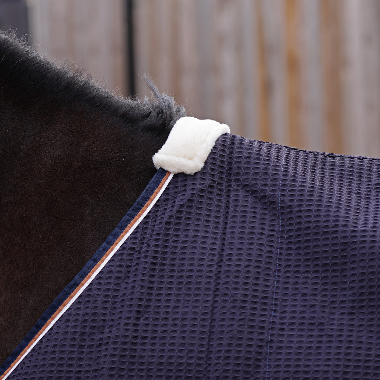 Shires Tempest Original Waffle Rug #colour_navy