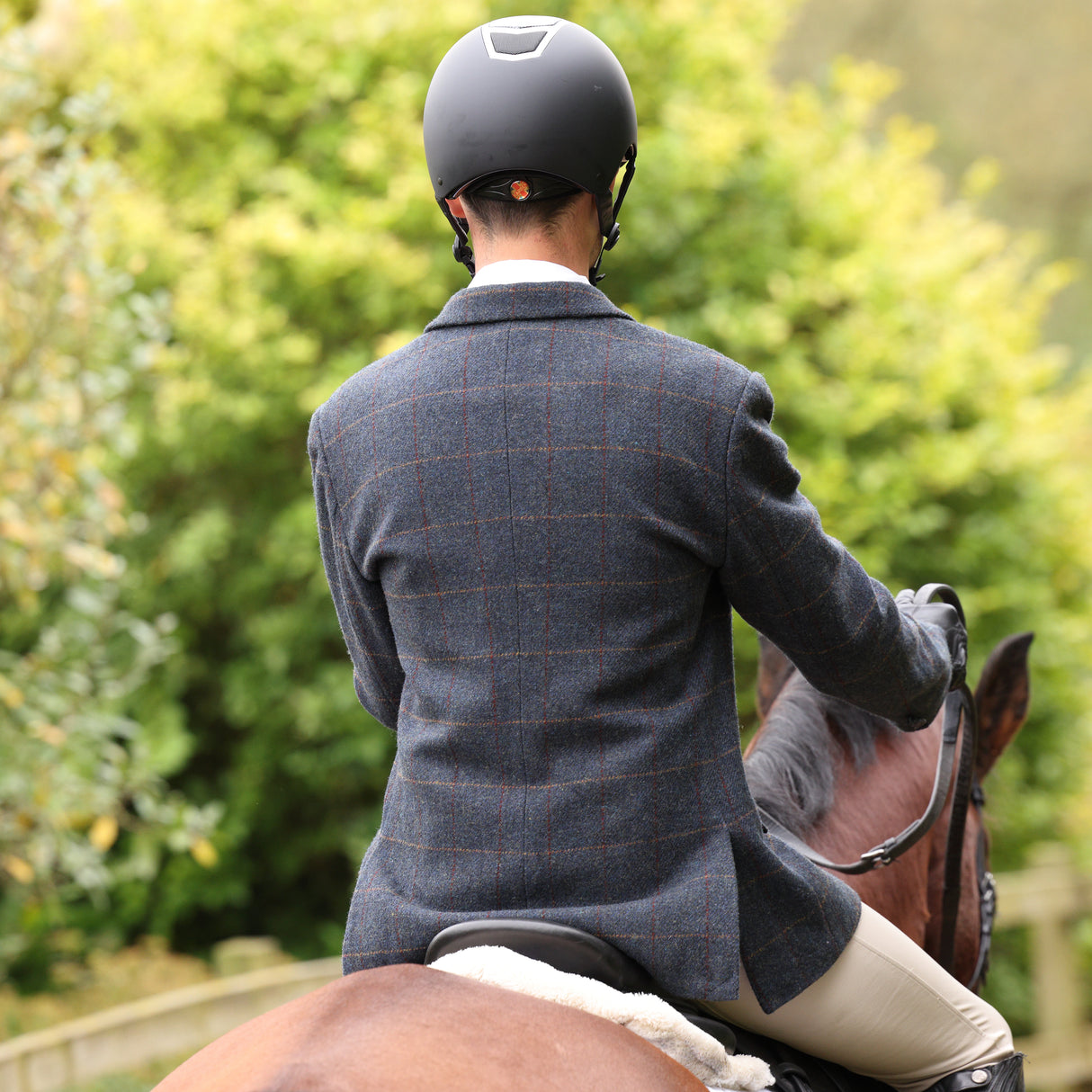 Shires Aubrion Men's Saratoga Jacket #colour_juniper-navy-check