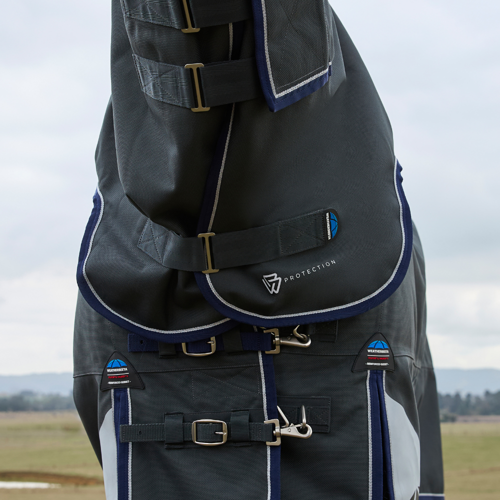 Weatherbeeta Comfitec Ultra 220G Detach-A-Neck Turnout #colour_charcoal