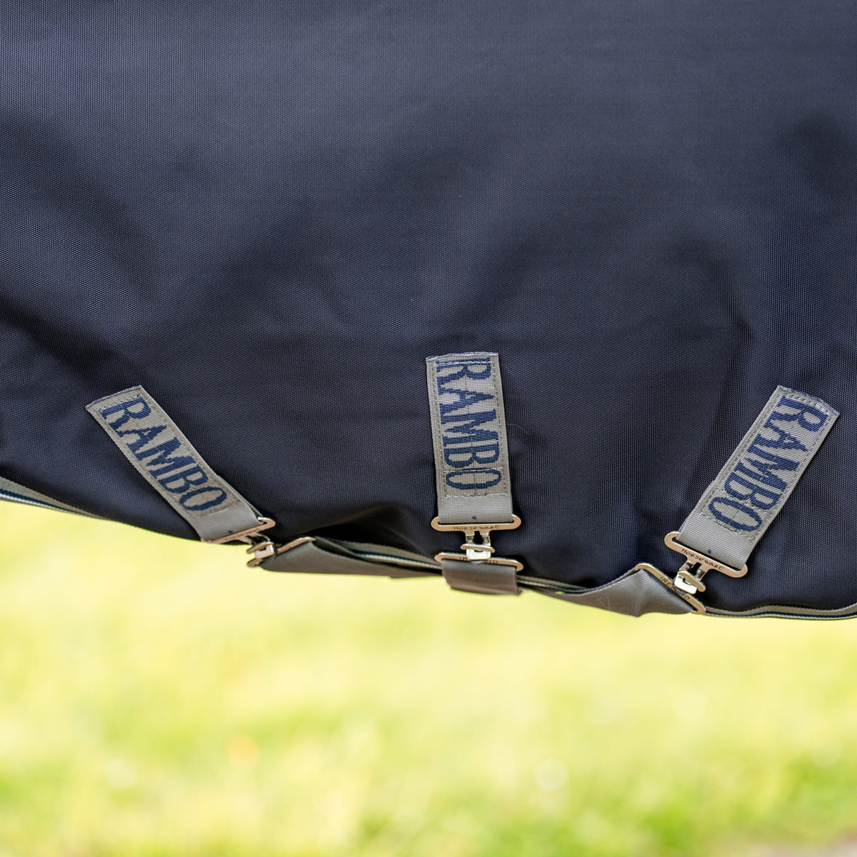 Horseware Ireland Rambo Supreme 1680D Turnout Vari-Layer 250g #colour_navy-thunderstorm-grey-silver