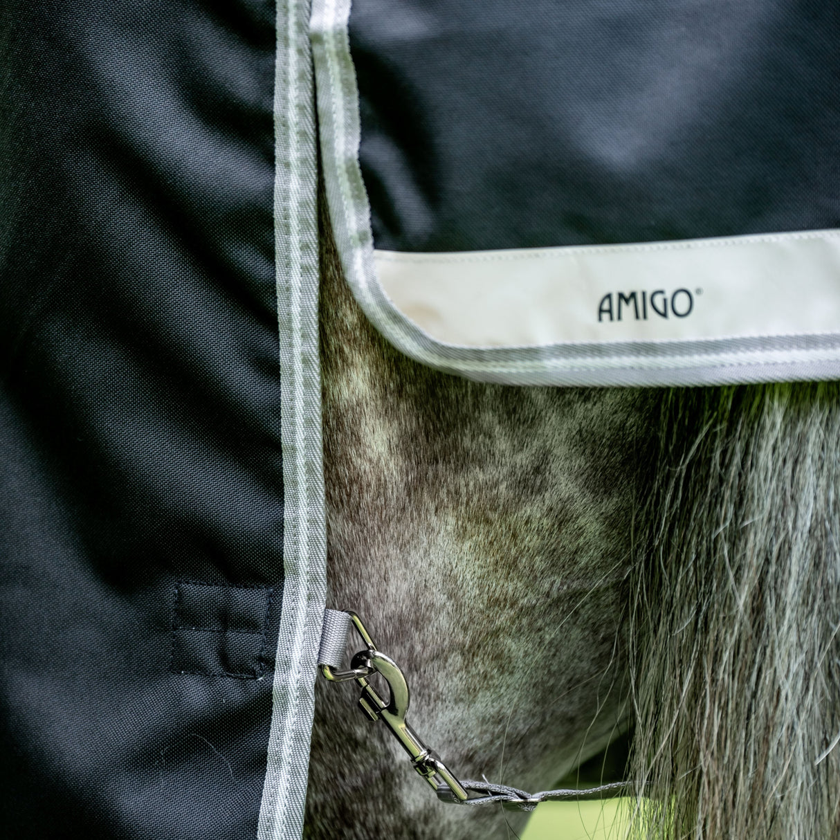 Horseware Ireland Amigo 1200D XL 50g Turnout Rug #colour_black-titanium-grey-silver