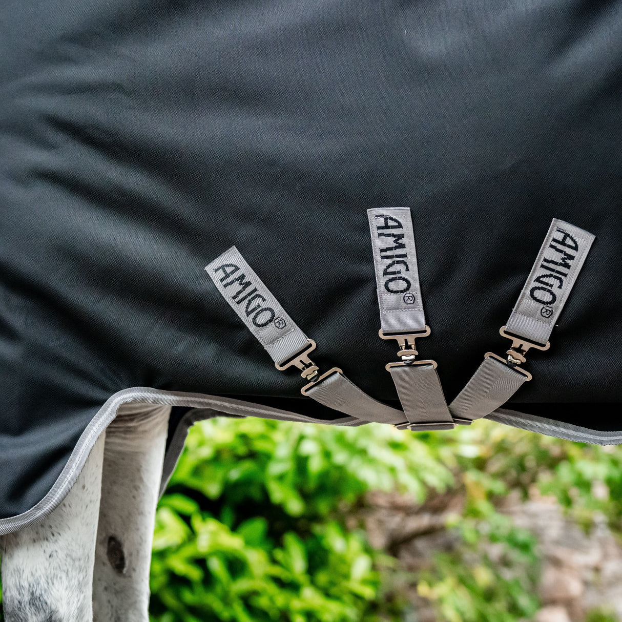 Horseware Ireland Amigo Bravo 12 Plus 100g #colour_black-titanium-grey-silver