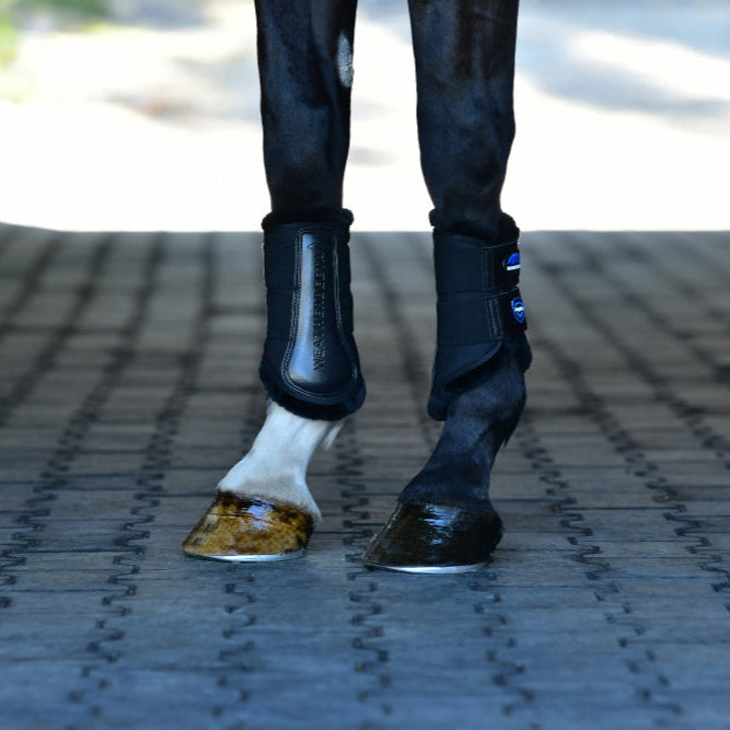 Weatherbeeta Tough-Tec Comfy Fleece Brushing Boots #colour_black-black