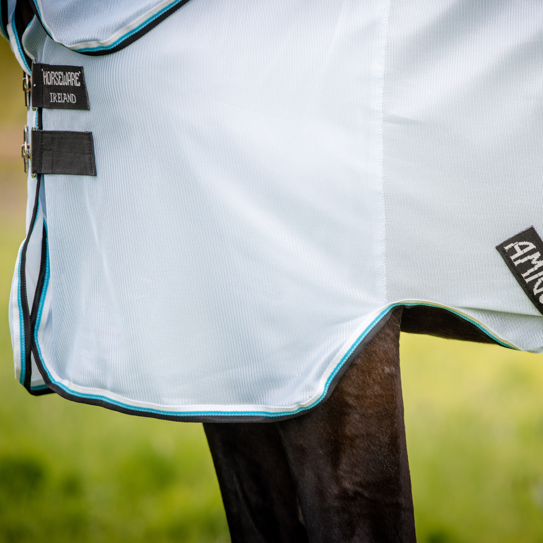 #colour_azure-blue-black-white-blue