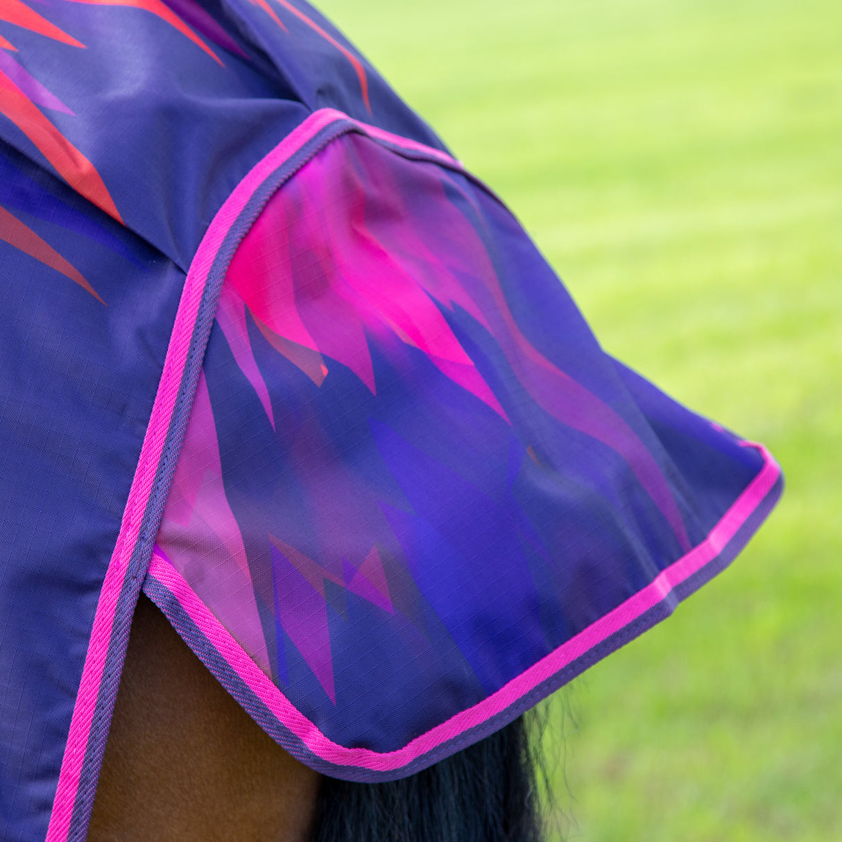Shires Tempest Original 100g Turnout Rug #colour_pink-tie-dye