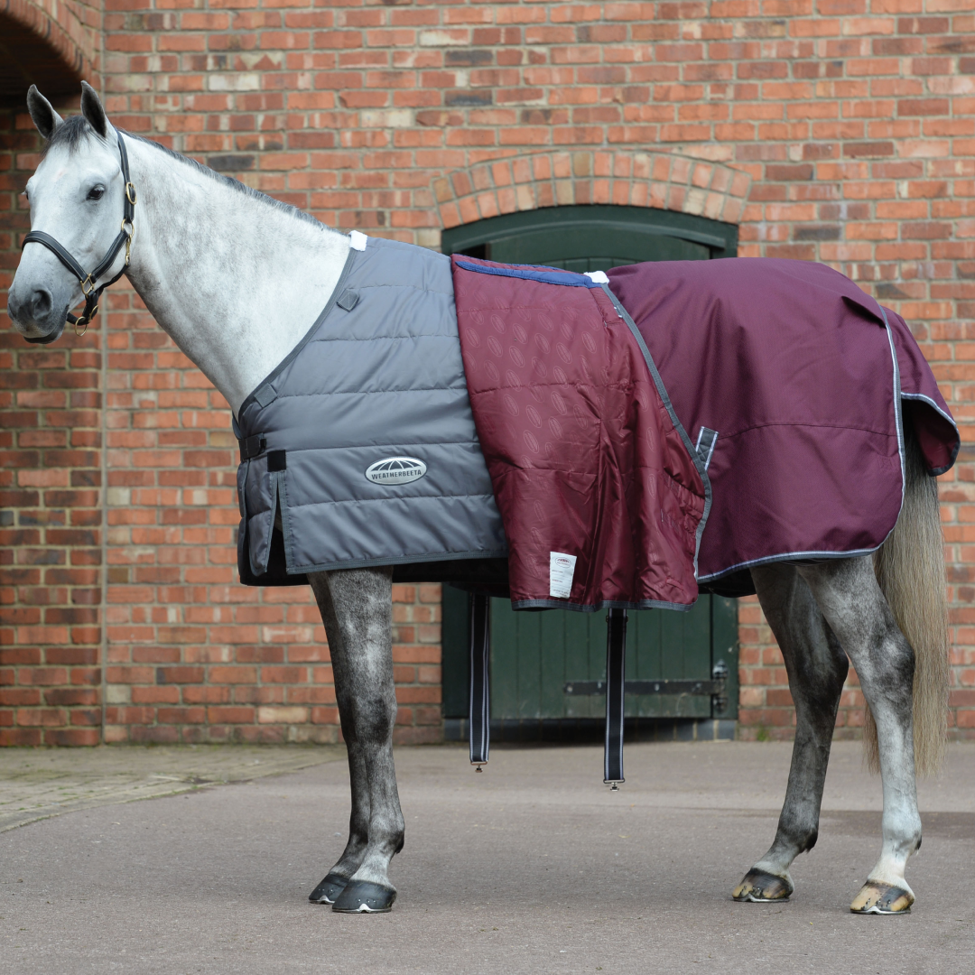 Weatherbeeta Comfitec Plus Dynamic II Standard Neck Medium/Lite #colour_maroon-grey-white