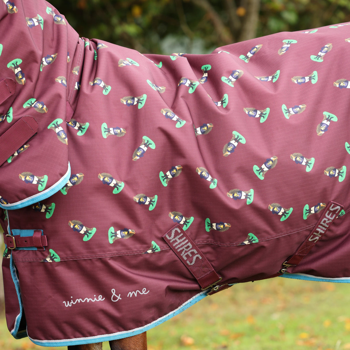 Shires Winnie & Me 200g Turnout Rug #colour_maroon