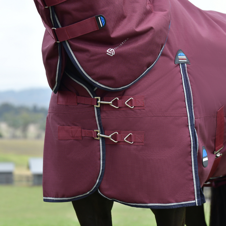 Weatherbeeta Comfitec Essential 50G Detach-A-Neck Turnout #colour_burgundy-navy