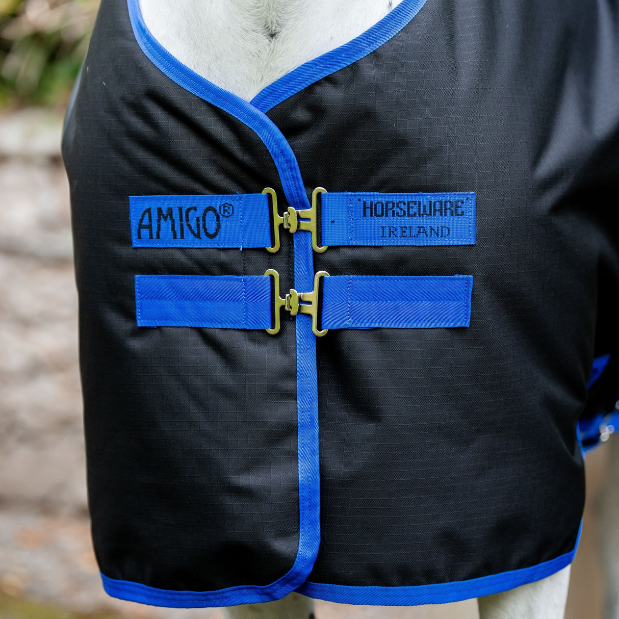 Horseware Ireland Amigo Ripstop 900D 100g Turnout Rug#colour_black-classic-blue