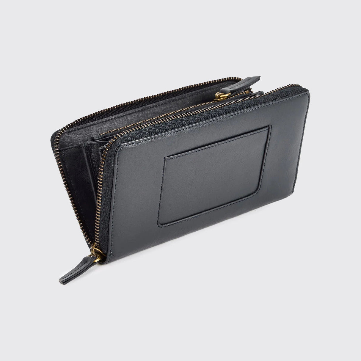 Dubarry Killucan Leather Wallet #colour_navy